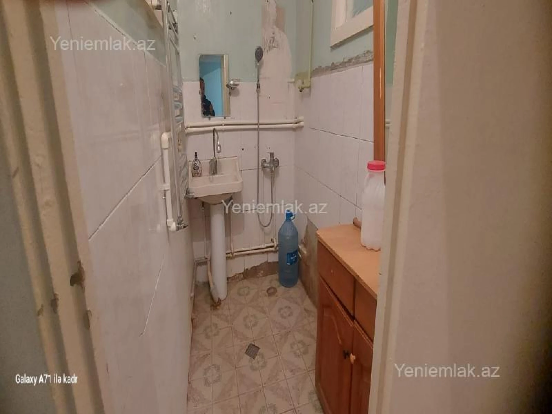 Satılır 2 otaqlı köhnə tikili 60 m²