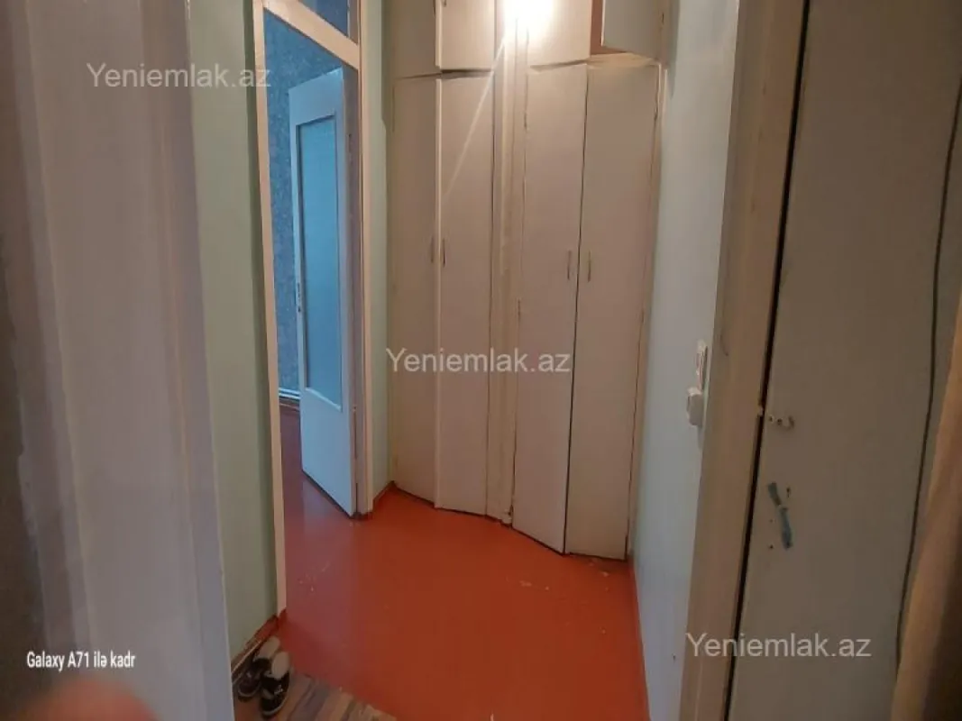 Satılır 2 otaqlı köhnə tikili 60 m²