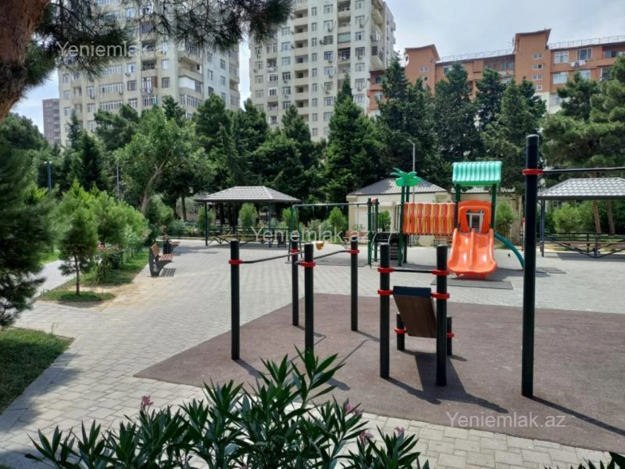 Satılır 2 otaqlı köhnə tikili 60 m²