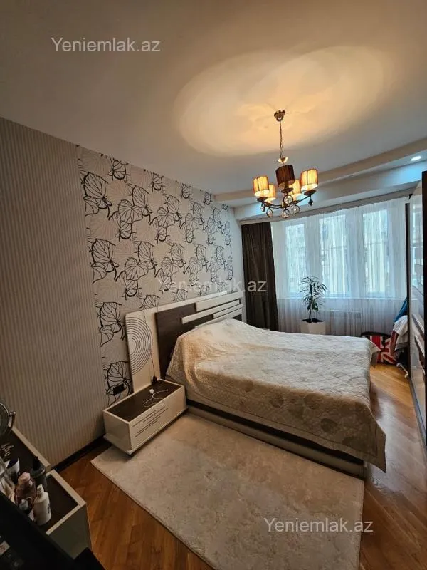 Satılır 3 otaqlı yeni tikili 95 m²