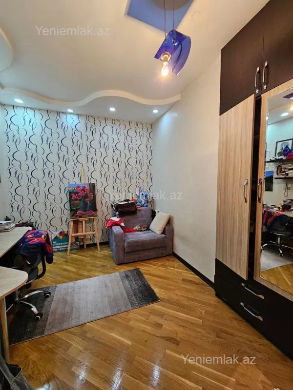 Satılır 3 otaqlı yeni tikili 95 m²