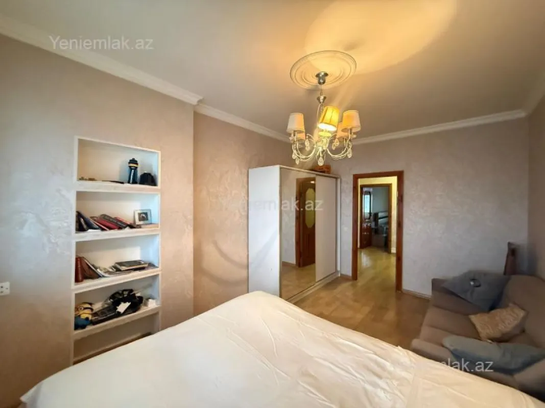 Satılır 3 otaqlı köhnə tikili 80 m²