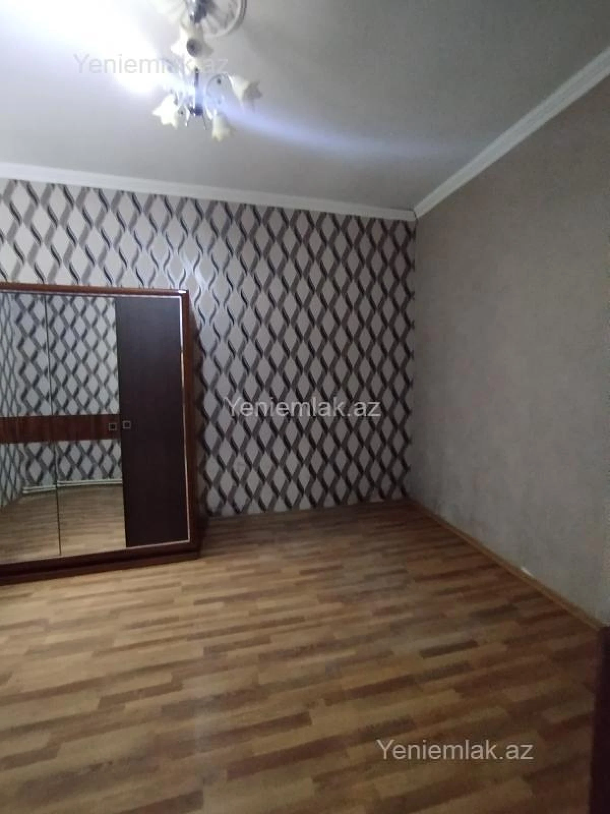 Satılır 2 otaqlı həyət evi 65 m²