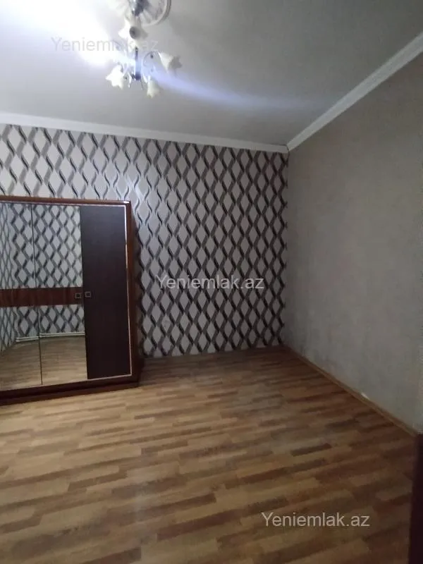Satılır 2 otaqlı həyət evi 65 m²