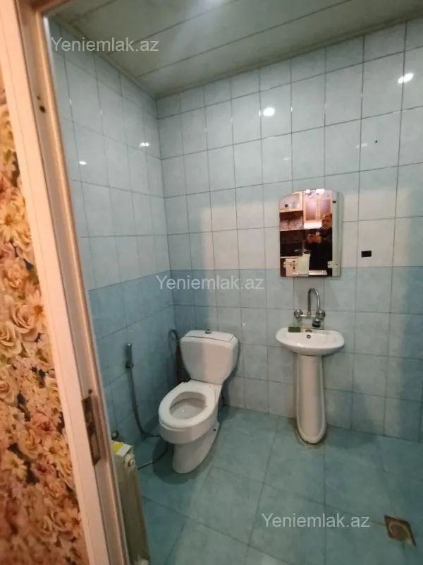 Satılır 2 otaqlı həyət evi 65 m²