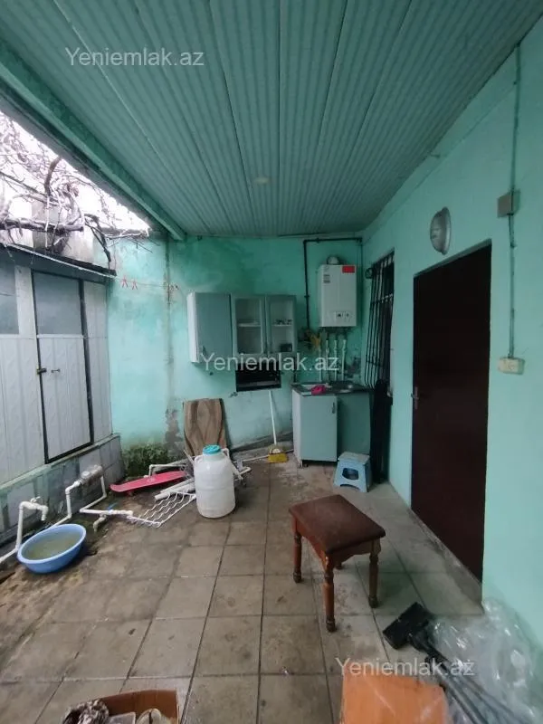 Satılır 2 otaqlı həyət evi 65 m²