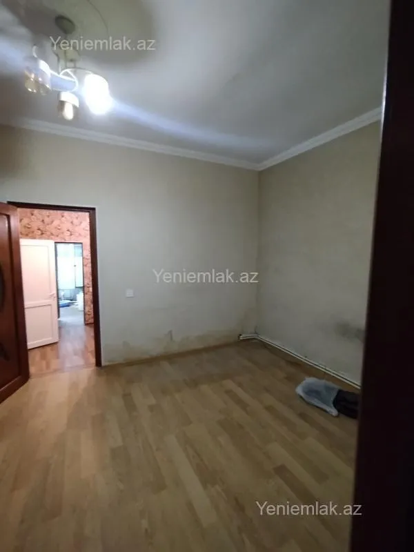 Satılır 2 otaqlı həyət evi 65 m²