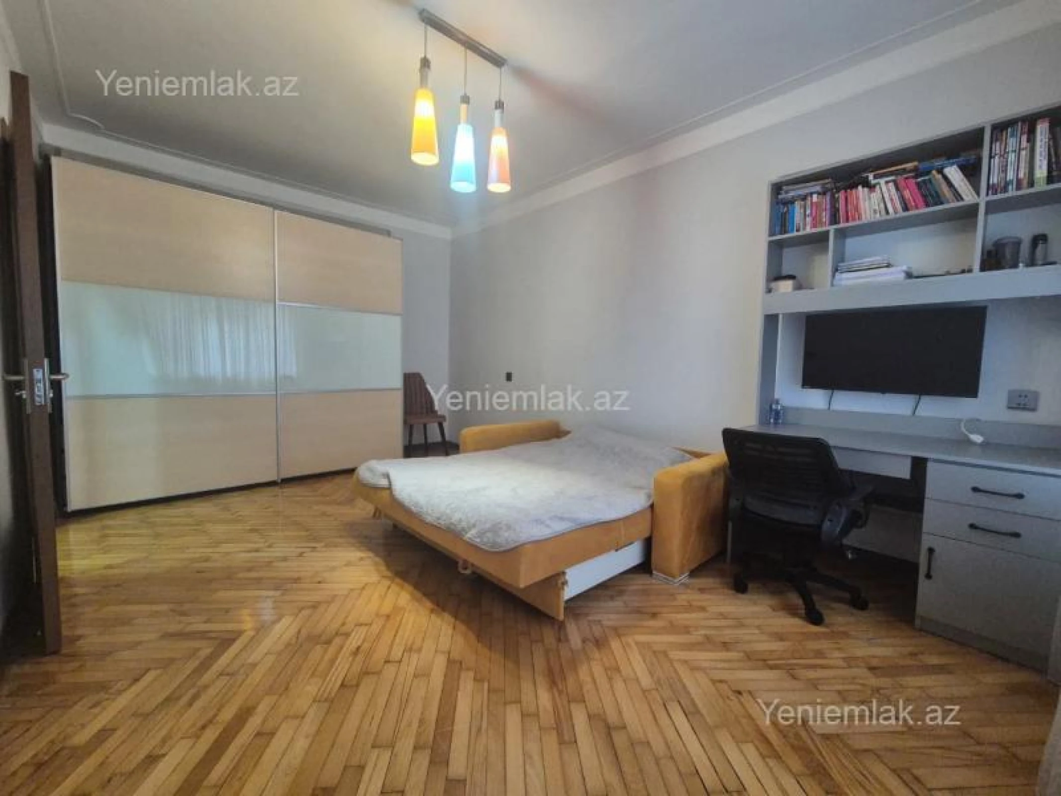 Satılır 3 otaqlı köhnə tikili 90 m²