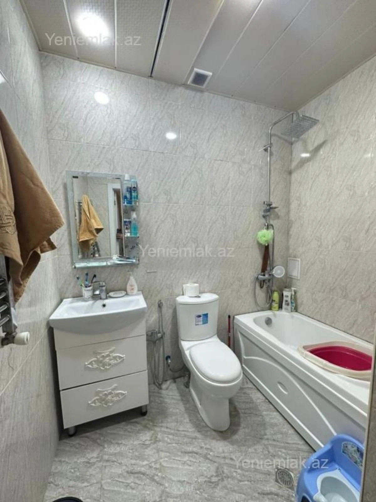 Satılır 2 otaqlı yeni tikili 65 m²