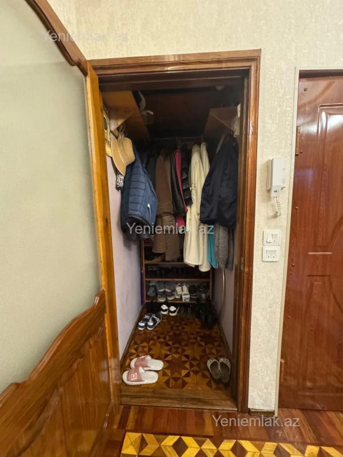 Satılır 3 otaqlı köhnə tikili 110 m²