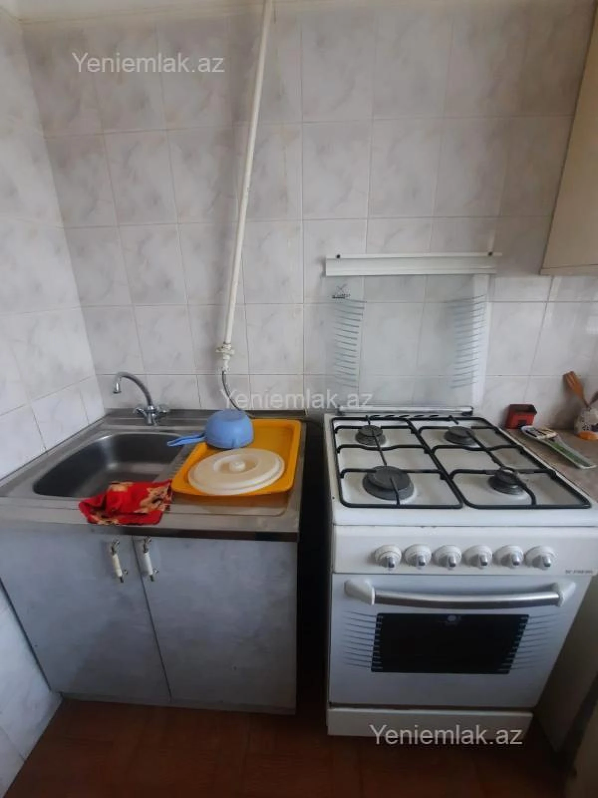 Satılır 2 otaqlı köhnə tikili 60 m²