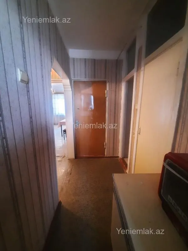 Satılır 2 otaqlı köhnə tikili 60 m²