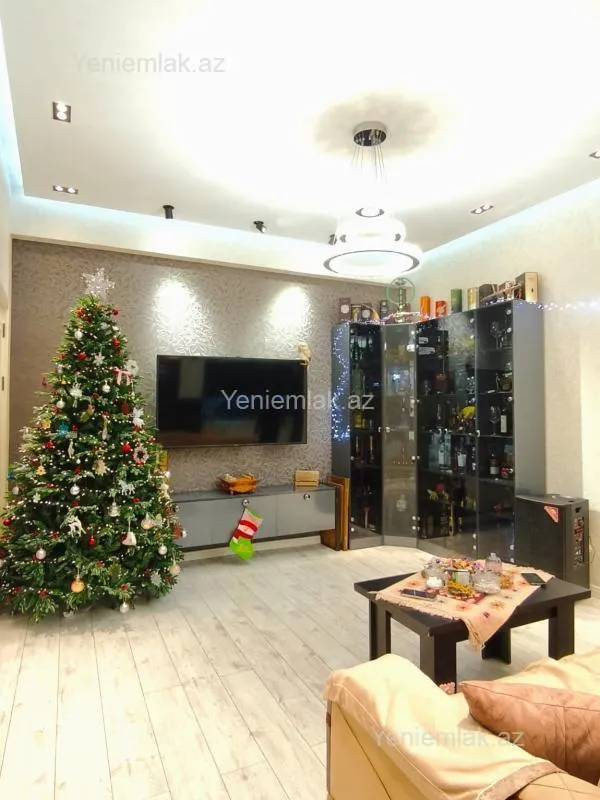 Satılır 3 otaqlı yeni tikili 100 m²