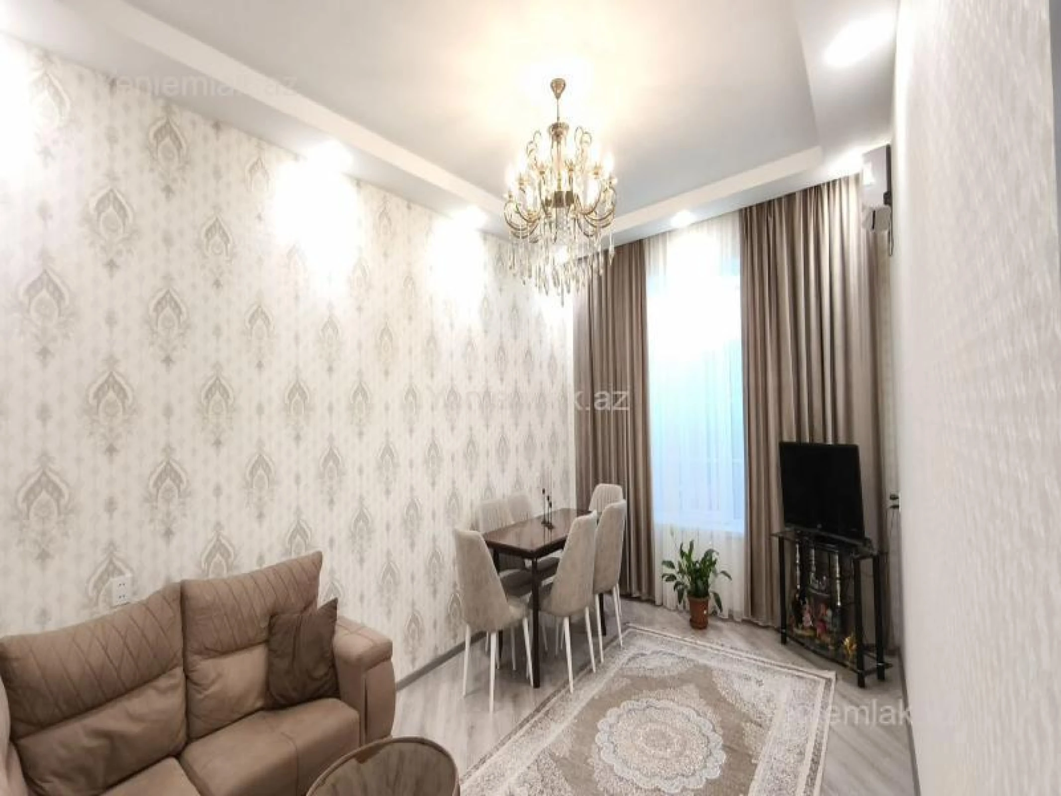 Satılır 5 otaqlı həyət evi 160 m²