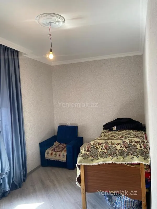 Satılır 5 otaqlı həyət evi 160 m²
