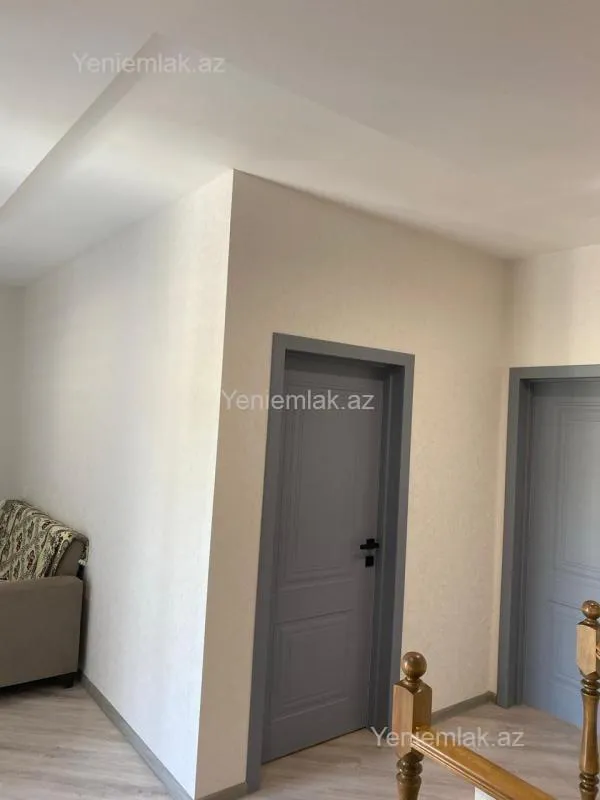Satılır 5 otaqlı həyət evi 160 m²