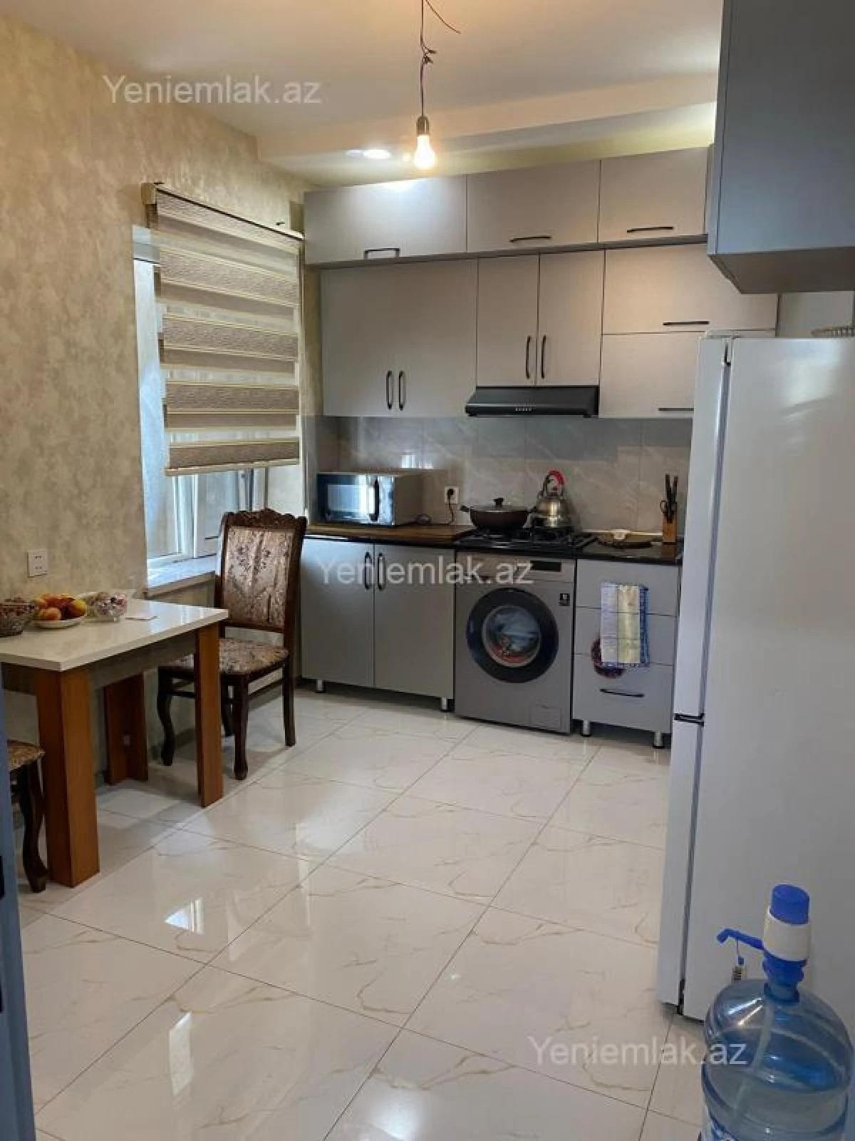 Satılır 5 otaqlı həyət evi 160 m²