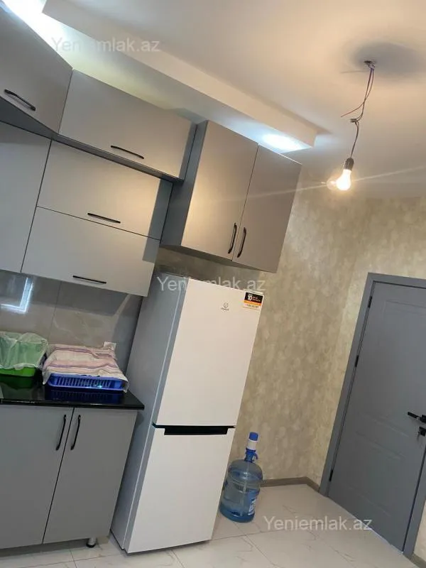 Satılır 5 otaqlı həyət evi 160 m²
