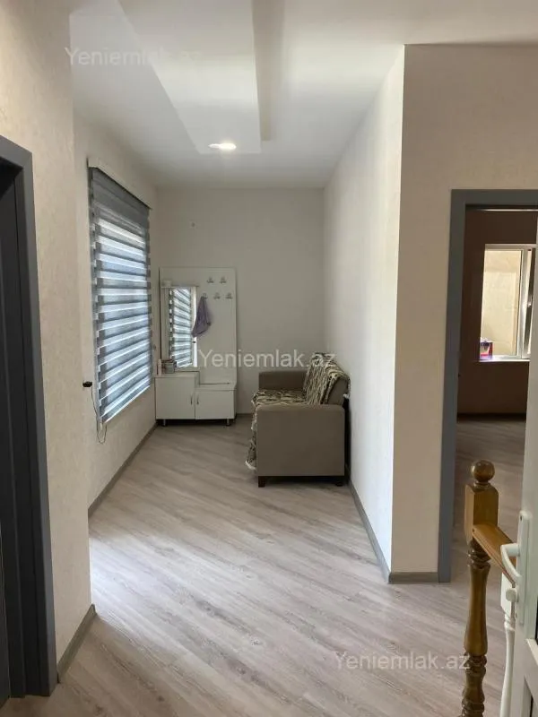Satılır 5 otaqlı həyət evi 160 m²