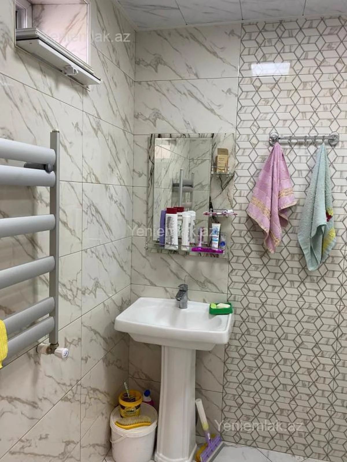 Satılır 5 otaqlı həyət evi 160 m²