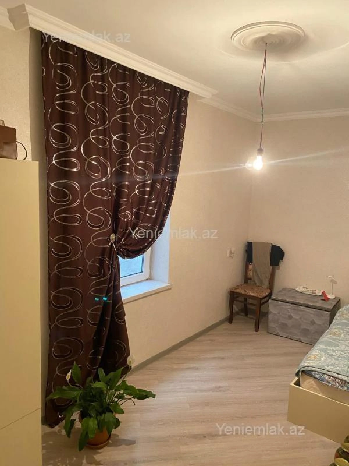 Satılır 5 otaqlı həyət evi 160 m²