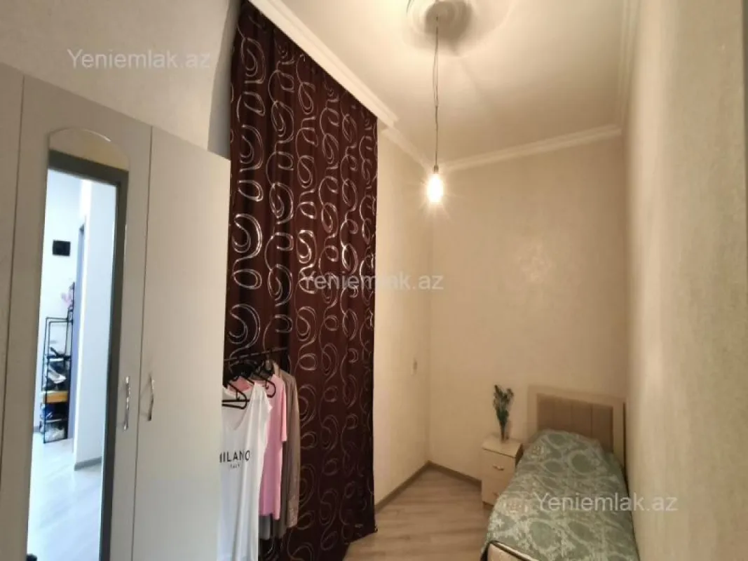 Satılır 5 otaqlı həyət evi 160 m²