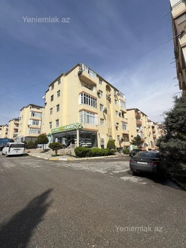 Satılır 3 otaqlı yeni tikili 75 m²