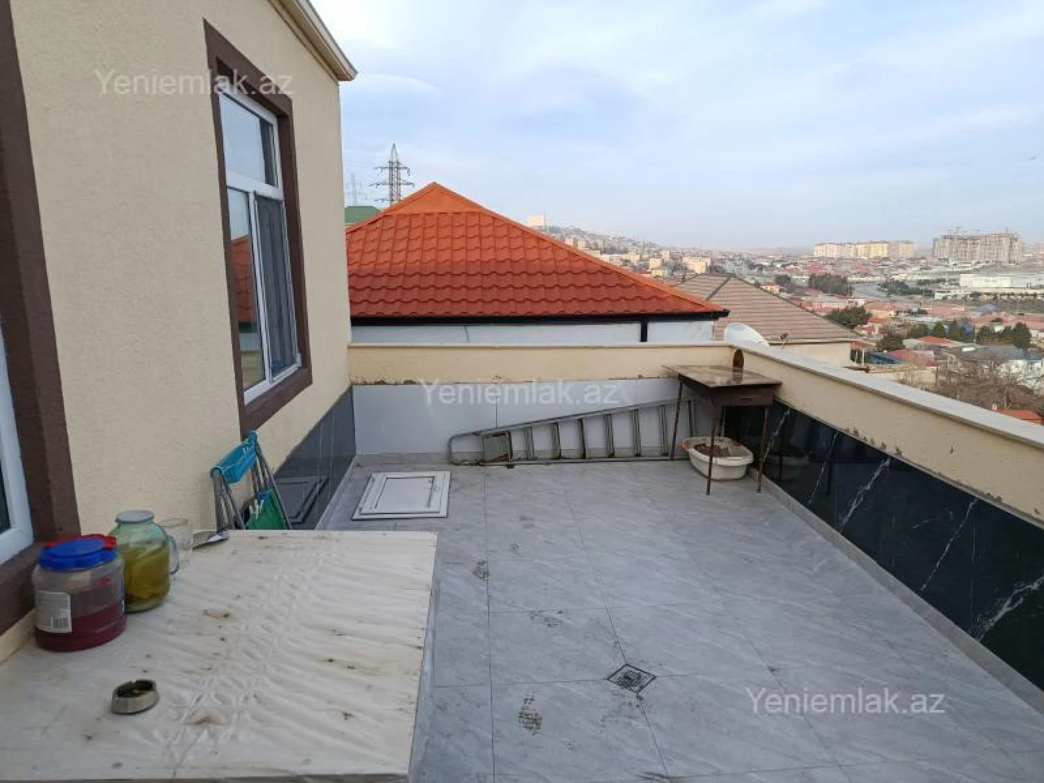 Satılır 4 otaqlı həyət evi 125 m²