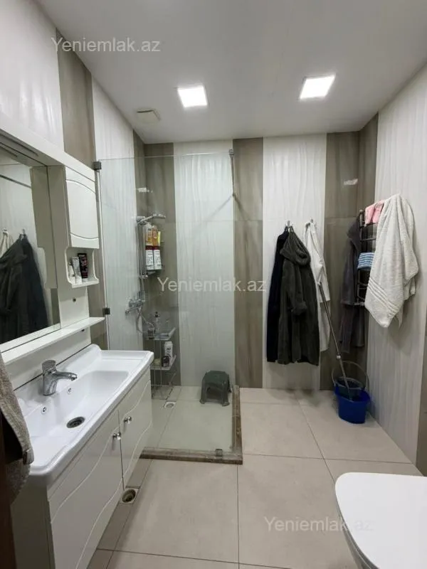 Satılır 3 otaqlı yeni tikili 140 m²