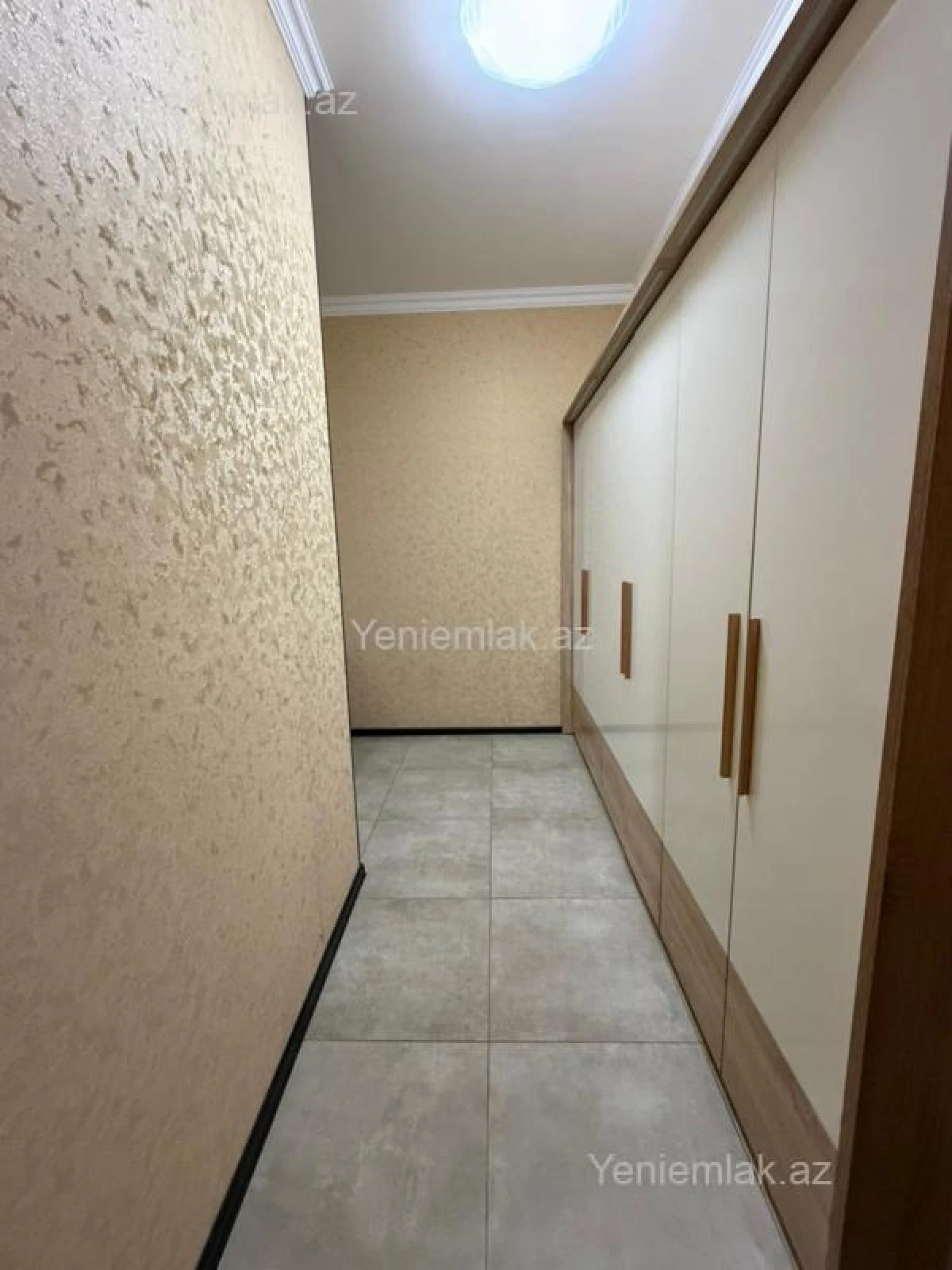 Satılır 3 otaqlı yeni tikili 140 m²