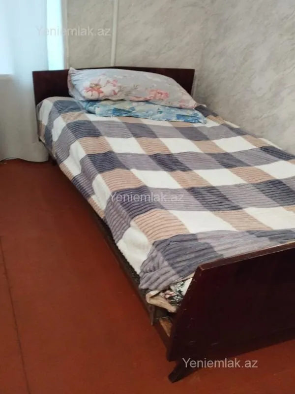 Satılır 2 otaqlı köhnə tikili 40 m²