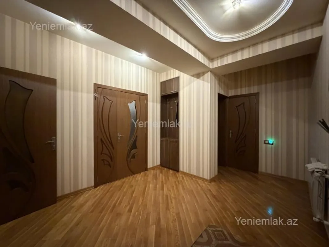 Satılır 3 otaqlı yeni tikili 90 m²