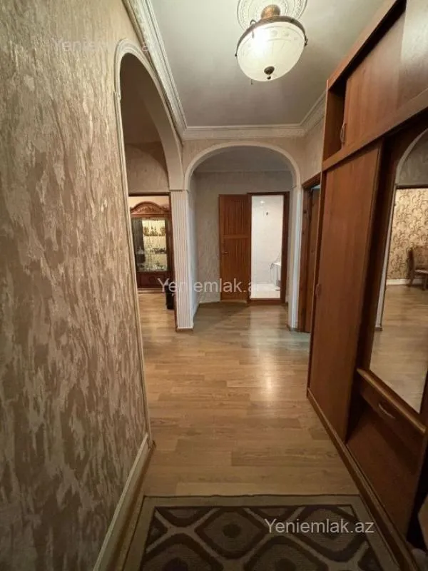 Satılır 3 otaqlı köhnə tikili 71 m²