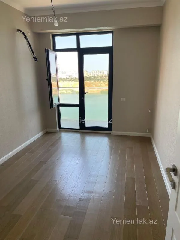 Satılır 3 otaqlı yeni tikili 72 m²