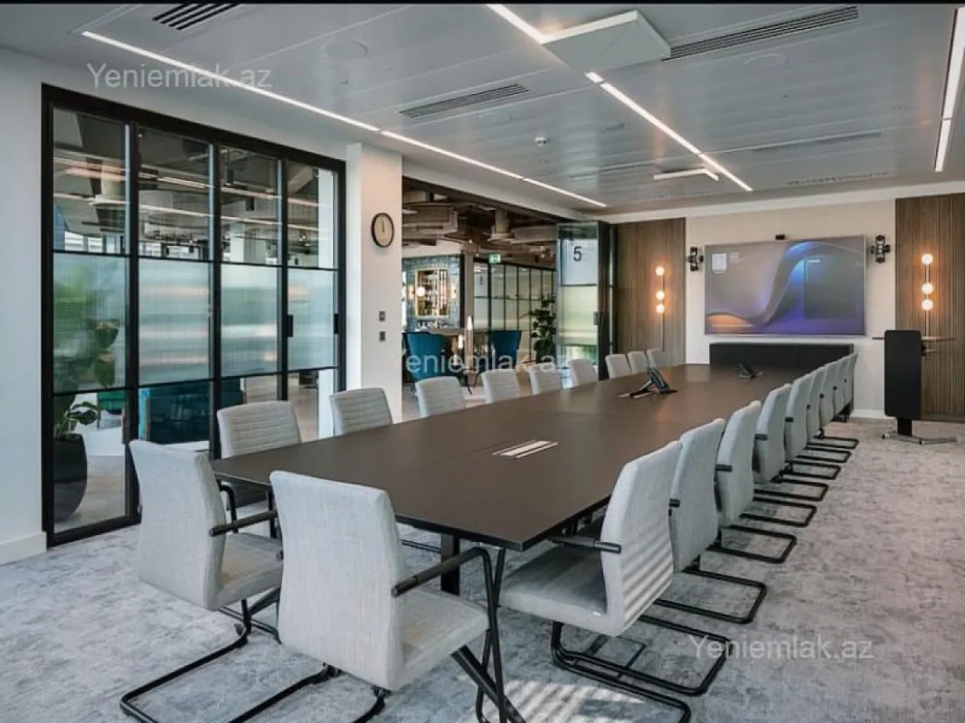 Satılır 5 otaqlı obyekt 296 m²