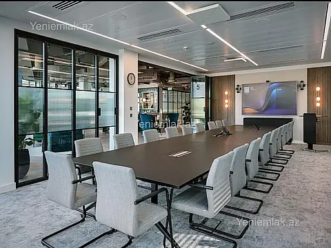 Satılır 5 otaqlı obyekt 296 m²