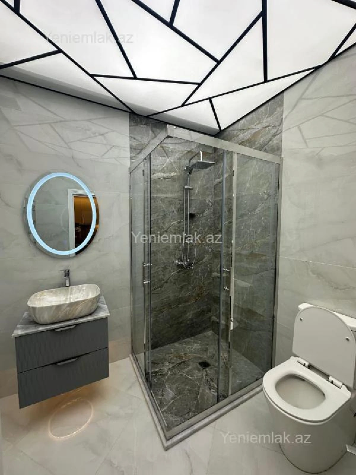 Satılır 2 otaqlı yeni tikili 63 m²