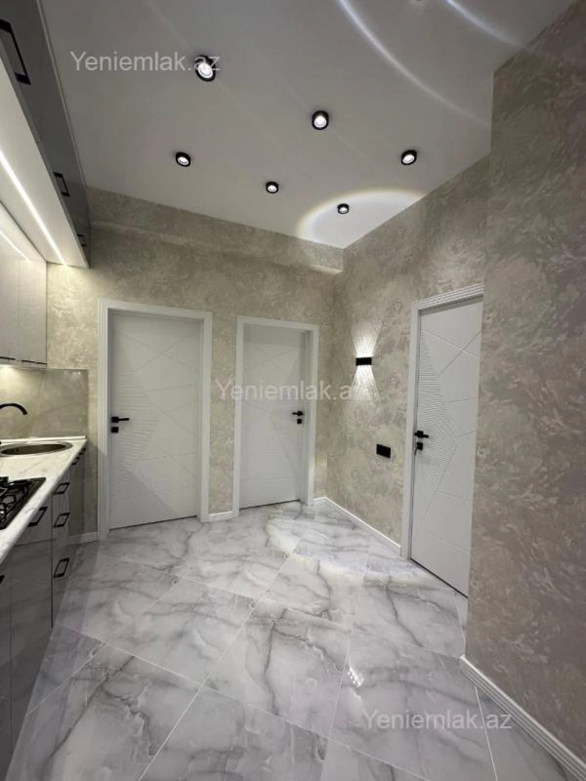 Satılır 2 otaqlı yeni tikili 63 m²