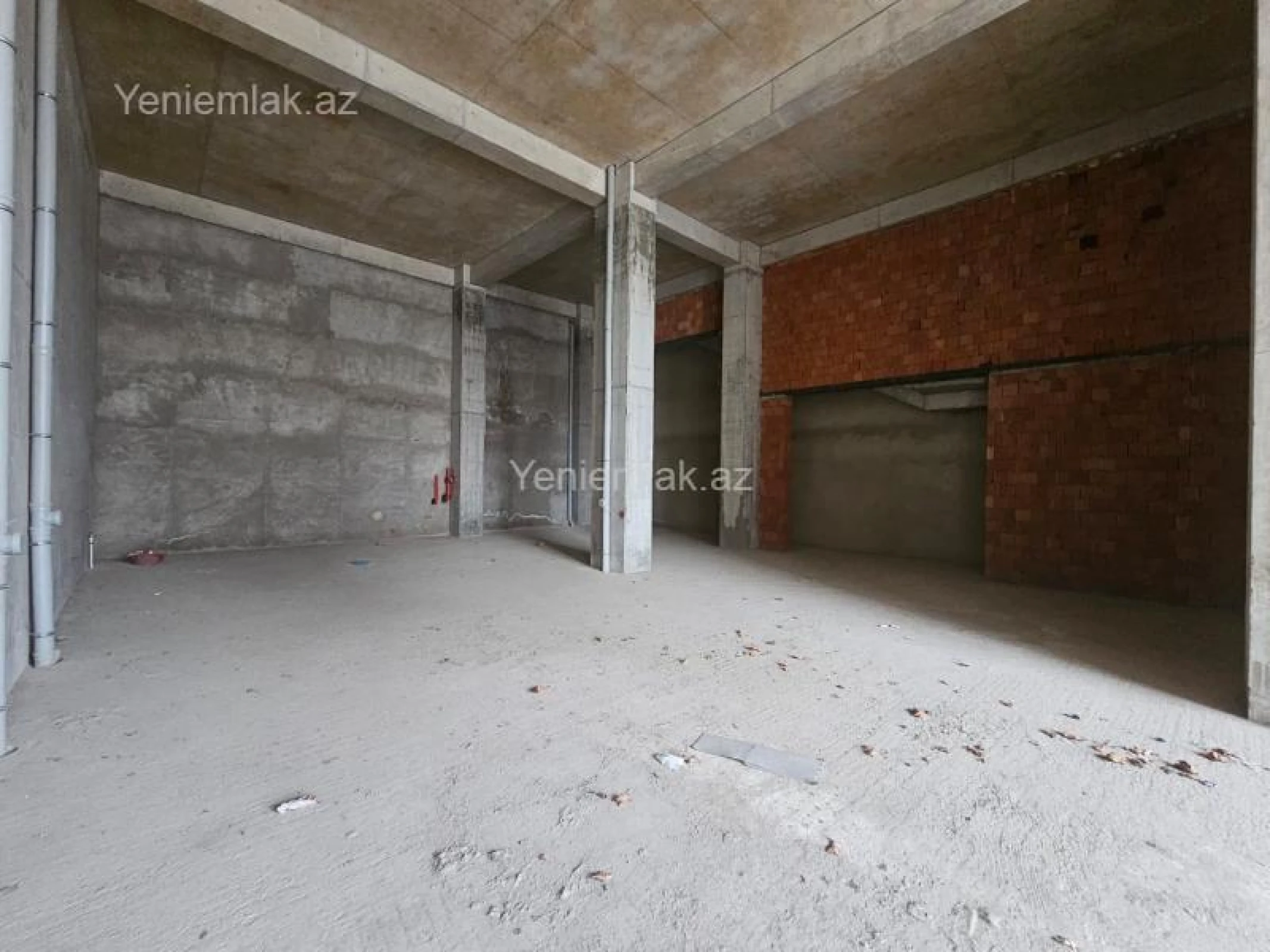 Satılır 2 otaqlı obyekt 208 m²