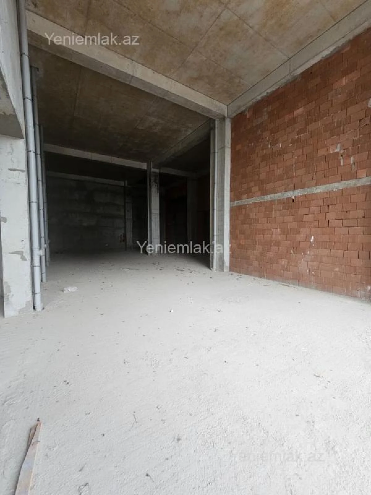 Satılır 2 otaqlı obyekt 208 m²