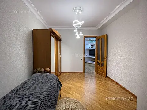 Satılır 3 otaqlı yeni tikili 170 m²