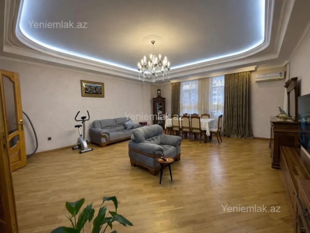 Satılır 3 otaqlı yeni tikili 170 m²