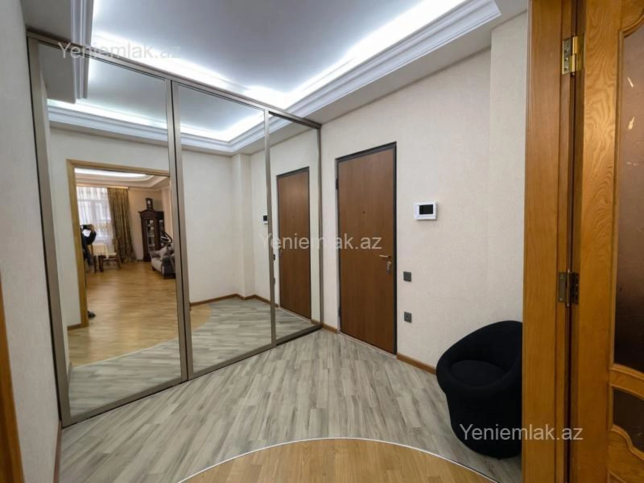 Satılır 3 otaqlı yeni tikili 170 m²