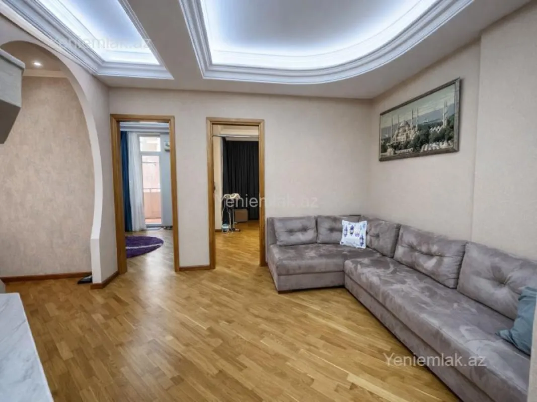 Satılır 3 otaqlı yeni tikili 170 m²