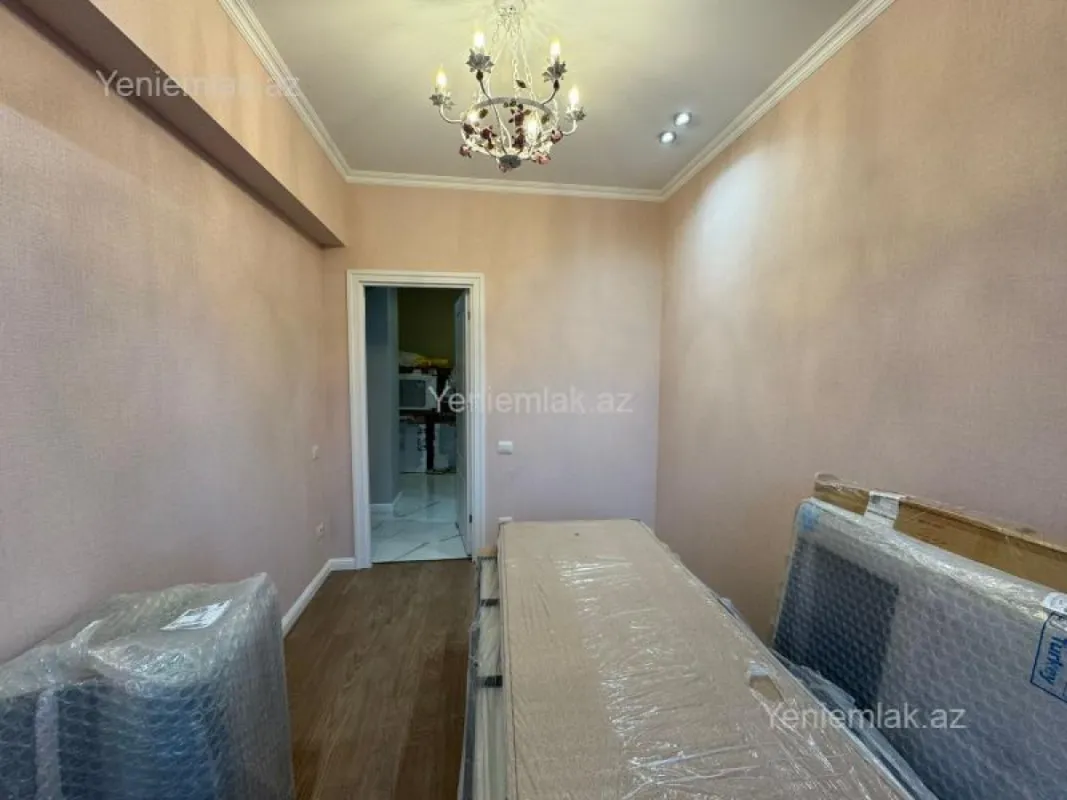 Satılır 2 otaqlı yeni tikili 100 m²