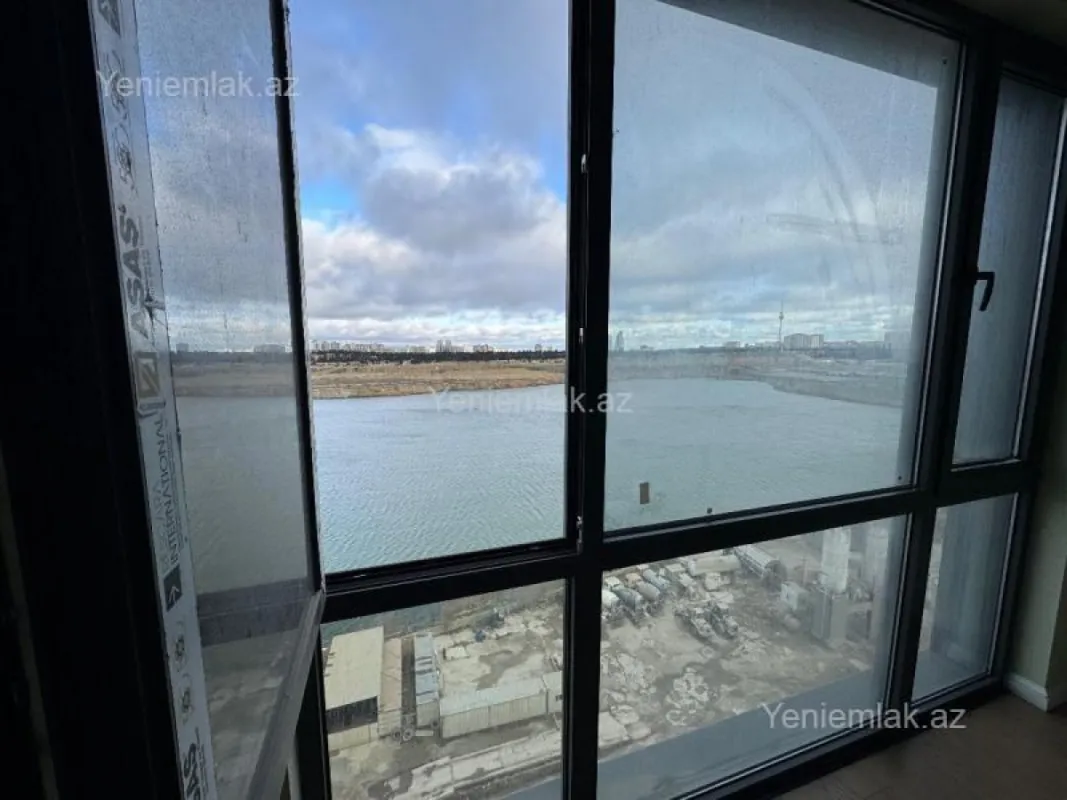 Satılır 2 otaqlı yeni tikili 100 m²