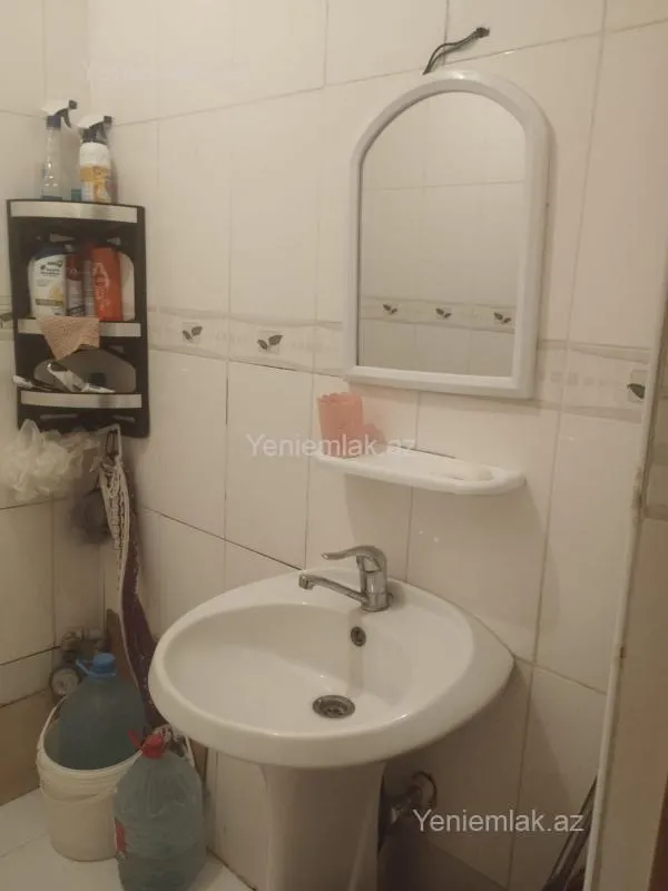 Satılır 2 otaqlı yeni tikili 60 m²