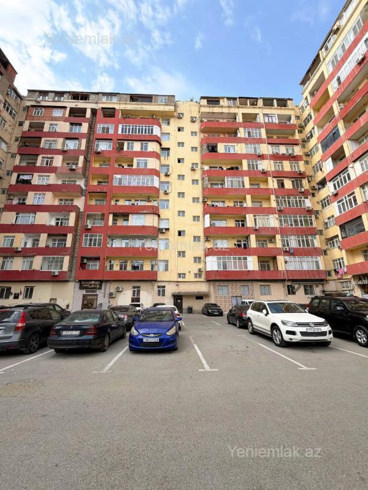 Satılır 2 otaqlı yeni tikili 76 m²