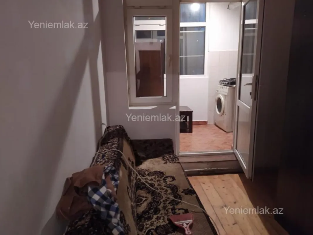 Satılır 2 otaqlı köhnə tikili 40 m²