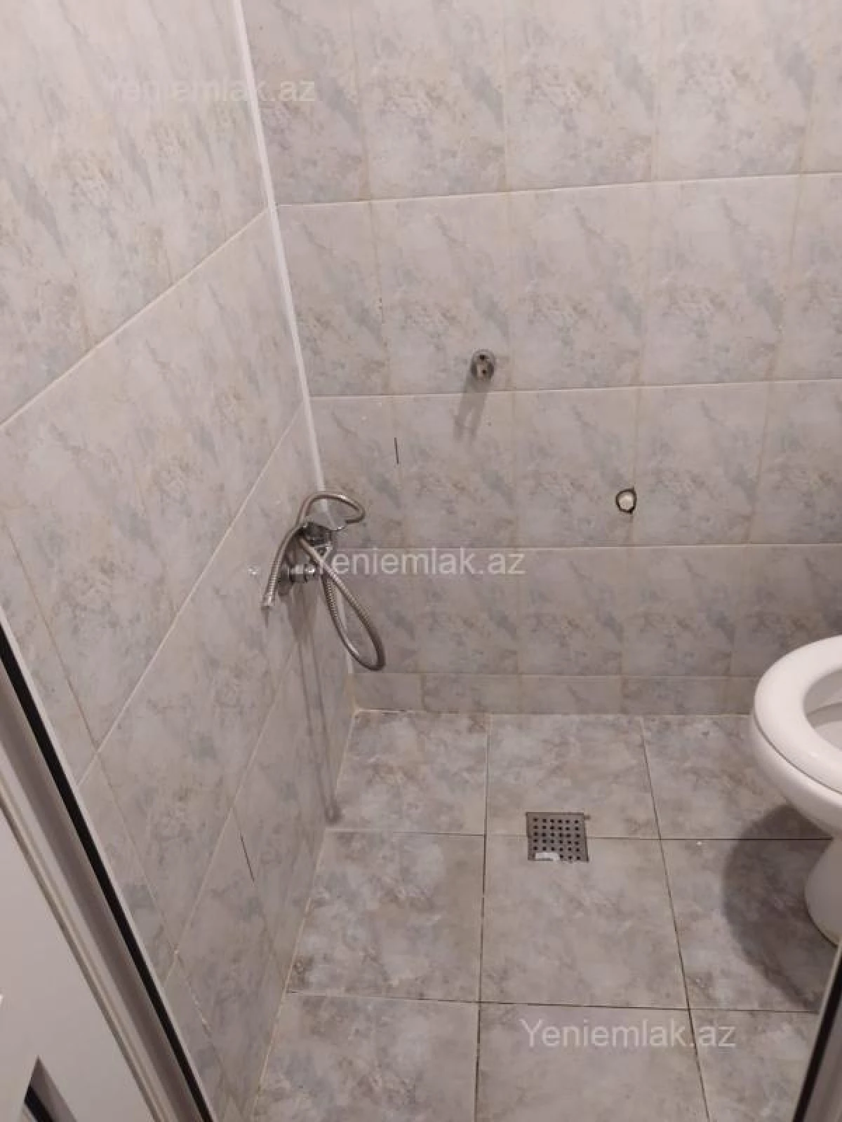 Satılır 2 otaqlı köhnə tikili 40 m²